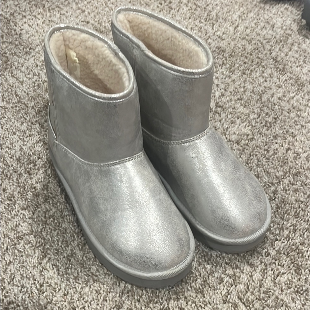 GAP Silver Rain & Snow Boots with Plush Lining